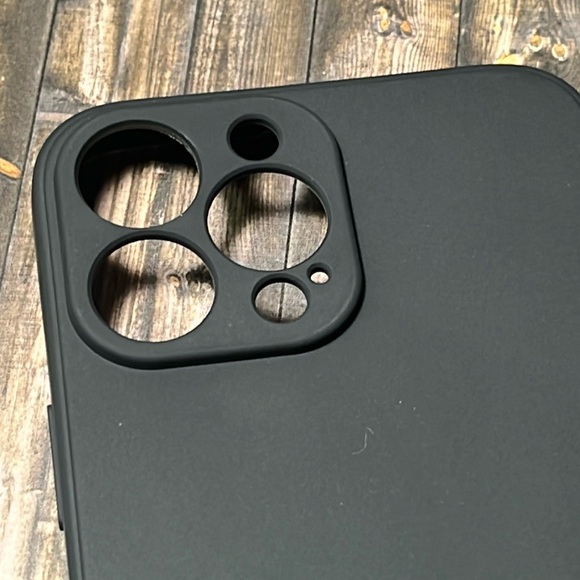 5for$10 Soft Matte Black iPhone 13 Pro Max Silicone Phone Case Phone Accessories - Picture 2 of 5
